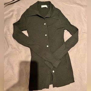 Aritzia Babaton Longsleeve Button Up Polo / Sweater